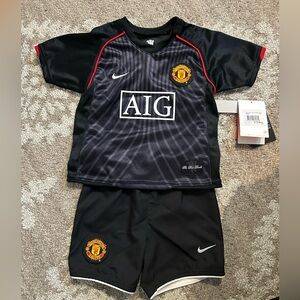 NWT Nike Manchester United Soccer outfit